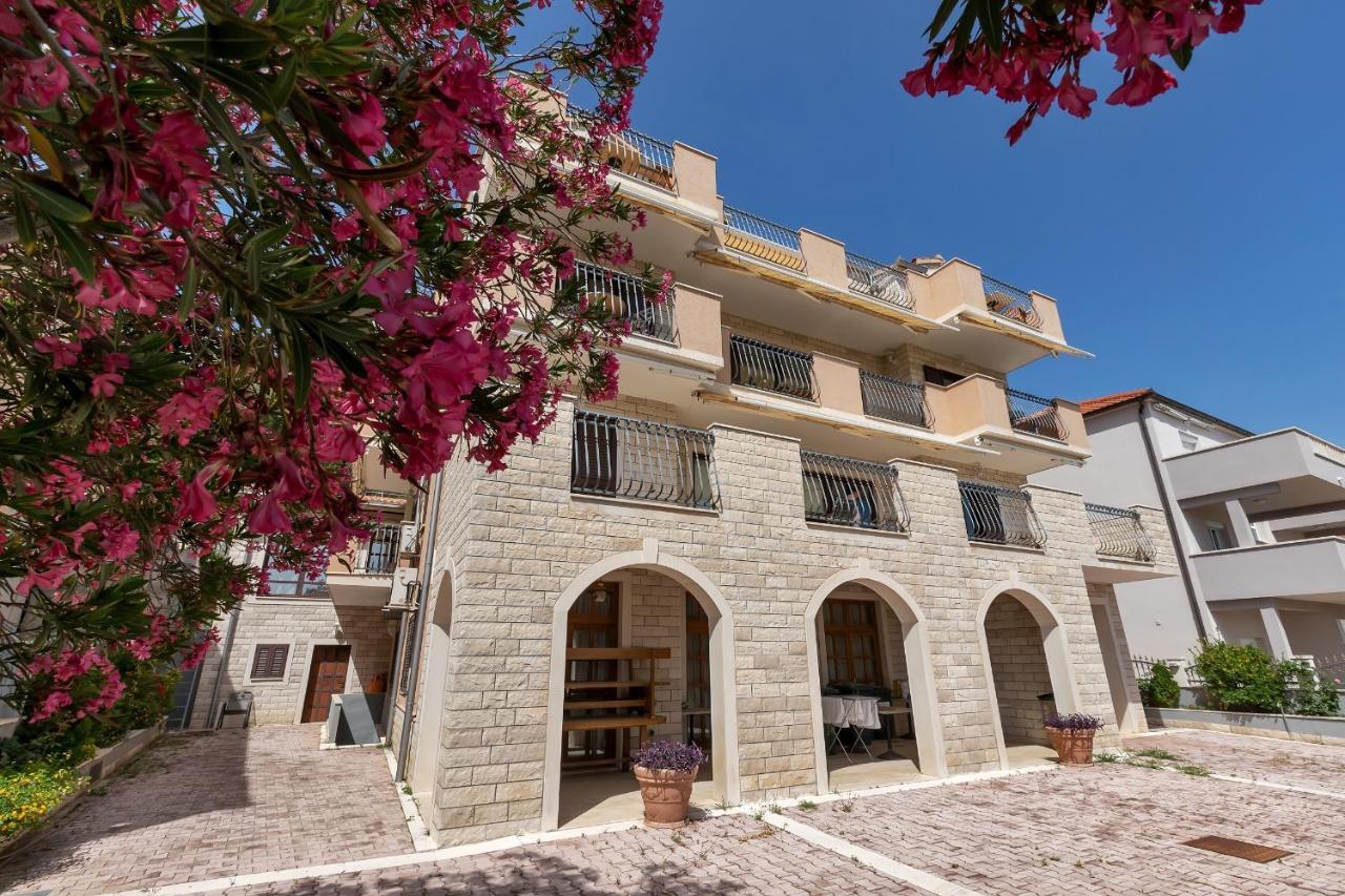 Apartments And Rooms With Parking Space Duce, Omis - 10303 Екстер'єр фото