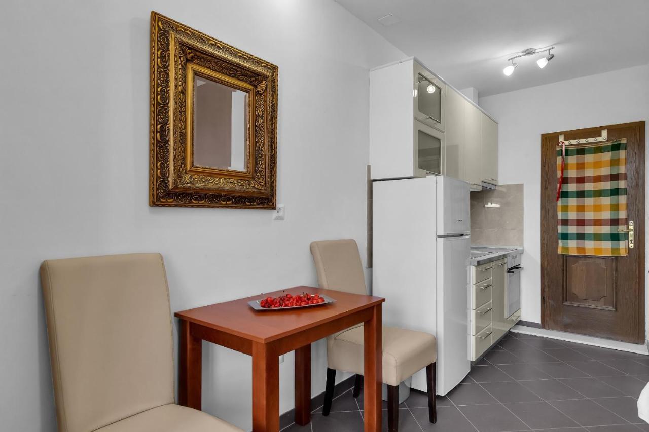 Apartments And Rooms With Parking Space Duce, Omis - 10303 Екстер'єр фото