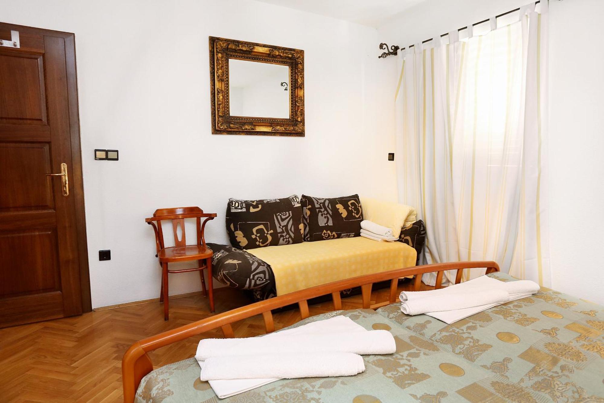Apartments And Rooms With Parking Space Duce, Omis - 10303 Номер фото
